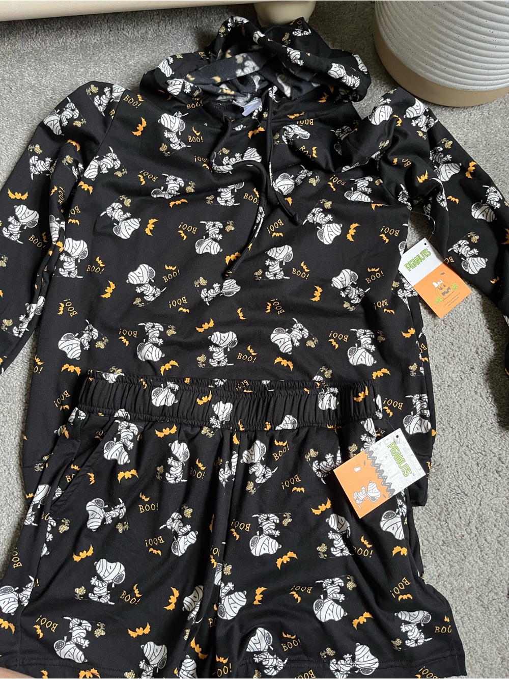 NWT PEANUTS 2 Piece Mummy Snoopy Halloween Lounge Set M - Picture 5 of 5